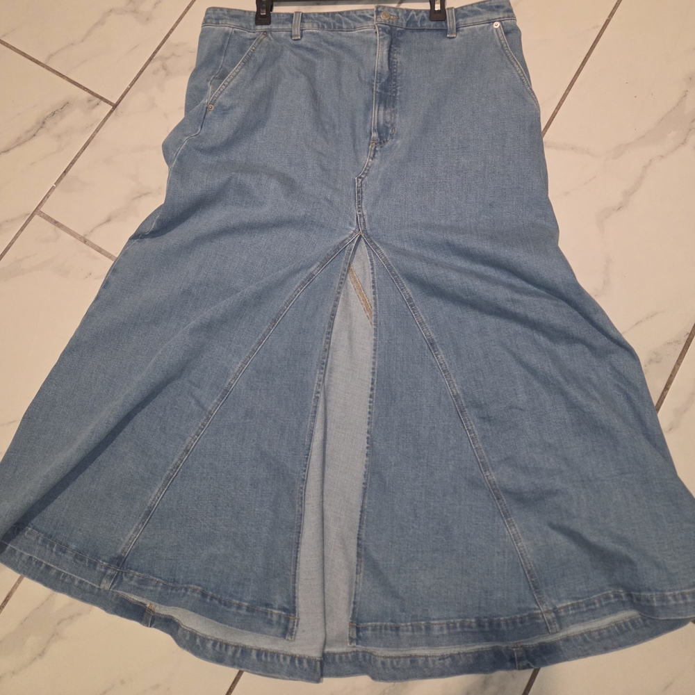 Banana Republic Light Blue Denim Skirt Size 18
